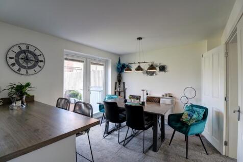 Dining Area 1.2
