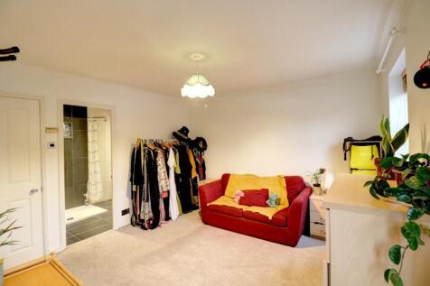 Bedroom 1.2