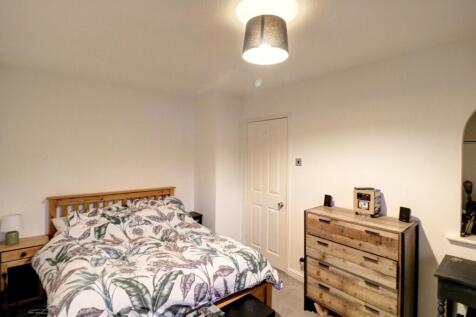 Bedroom 2.2