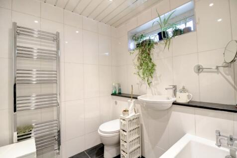 Bathroom 1.2