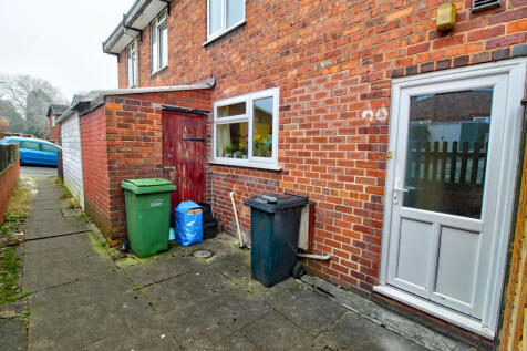 Storage and Rear Entry