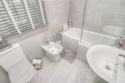 Refitted Family Bathroom