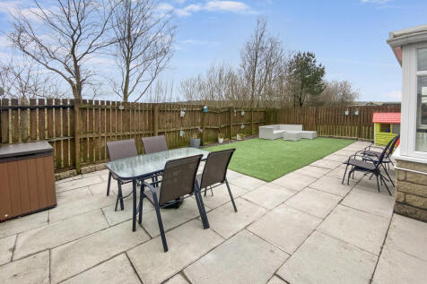 Rear Garden Pic1