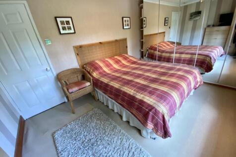 Bedroom One Pic1