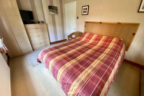 Bedroom One Pic2