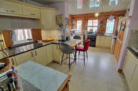 Kitchen Breakfast Room