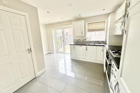 9. Dining Kitchen