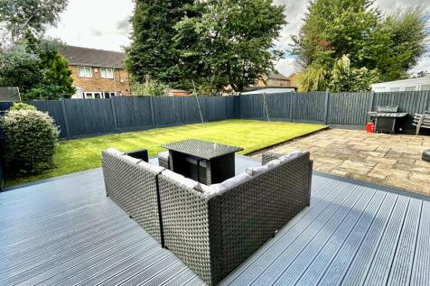 Rear Garden Pic1