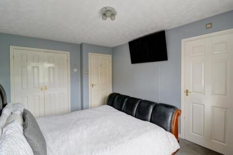 Bedroom 1.3