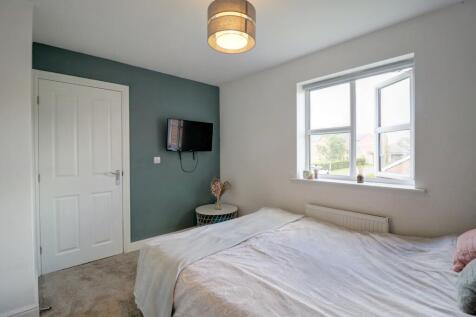 Bedroom 2.2