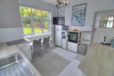 Kitchen breakfast room