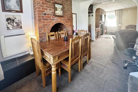 Through Lounge/Dining Room