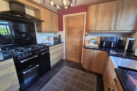 Fitted Kitchen