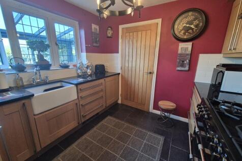 Fitted Kitchen