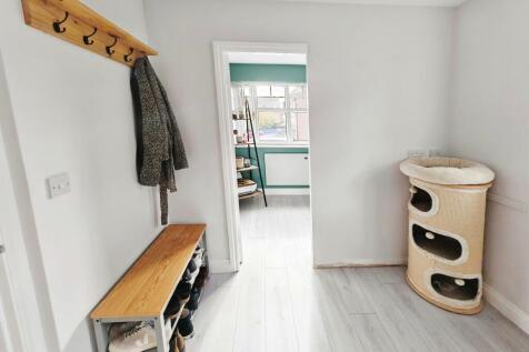 Utility leading onto Home Office