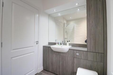 Bathroom 1.2