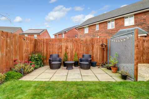 Exterior-Patio