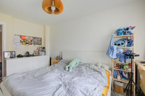 26 Russell Court-10