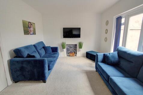 Lounge B