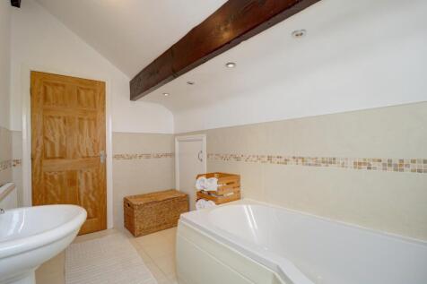 Second Floor En Suite
