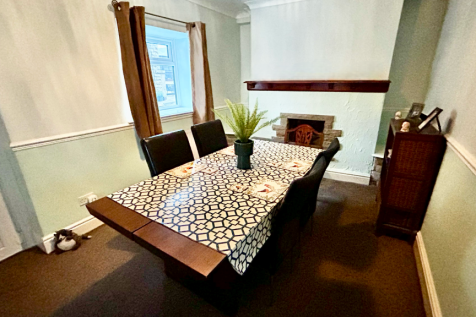 Dining Room Pic1