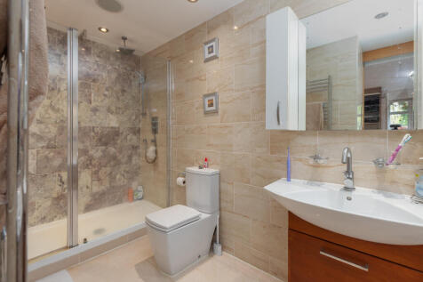 En-Suite Shower
