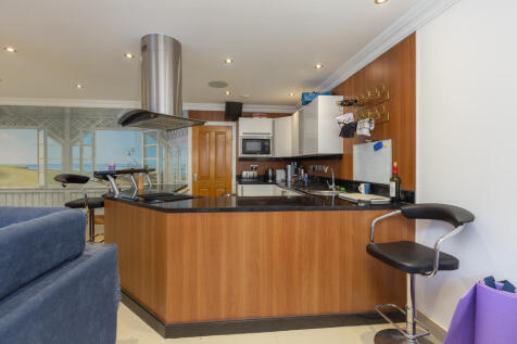 Kitchen Bar