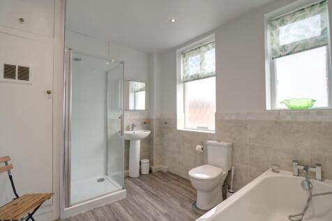 Bathroom 1.1