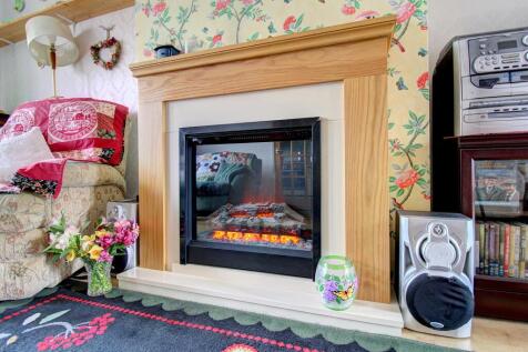 Feature Electric Fireplace