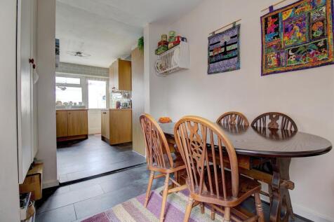 Dining Room &amp; Kitchen