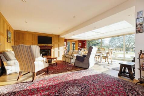 Living/dining/kitchen