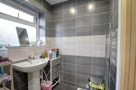 Bathroom 1.2