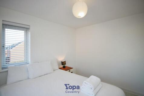 A84602c1-Bed 202.JPG