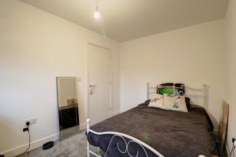 Bedroom 2.2