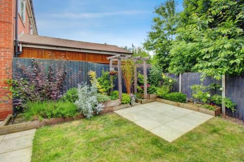 Rear Garden (left)