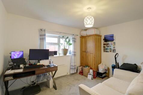 Bedroom 2.1