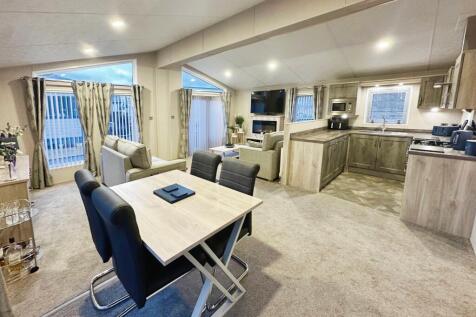 Kitchen/Dining/Living