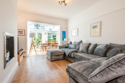 Rear lounge