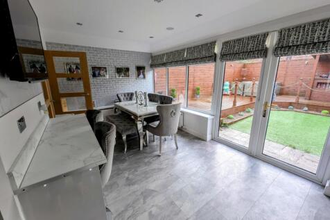 Dining Area overlooking the garden
