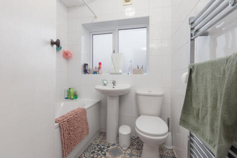 9 Clovelley Drive-12