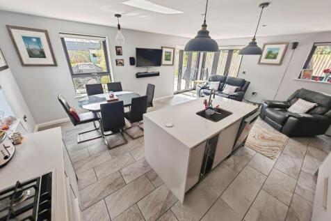 Kitchen/Breakfast/Family Room