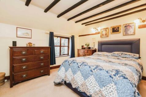 Primrosecottageclattercutlanerushockdroitwichwr90nw-14