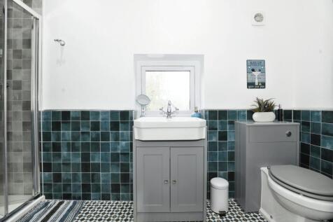 Annex Shower Room