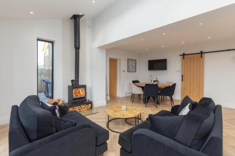 34 LOWICK DRIVE-19