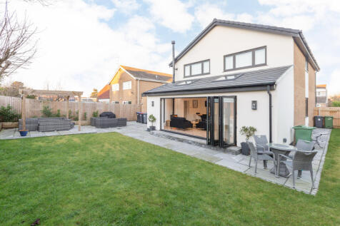 34 LOWICK DRIVE-24