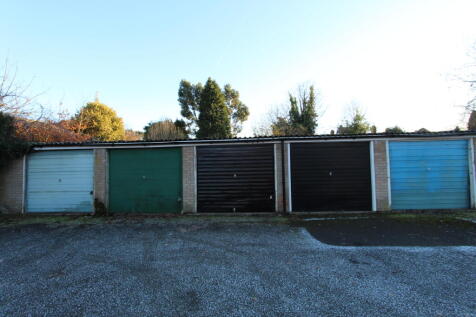 Garage.JPG