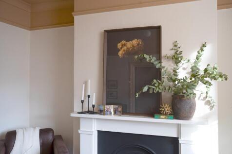 Lounge (L2)