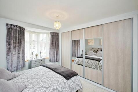 Bedroom 1B