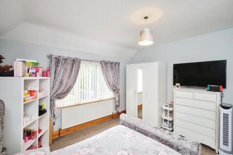 Bedroom 2B