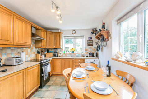 Kitchen 02